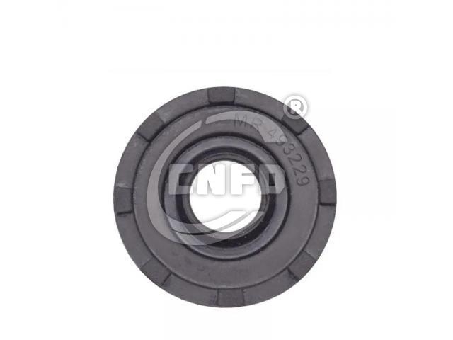 Oil seal:MR493229